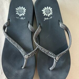 Yellow Box brand size 7 grey Sandals with Rhinestones